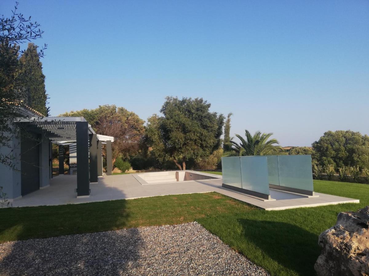 Avithos Blue Villas Svoronata Exterior photo